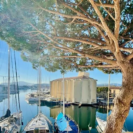 Appartement L'Octogone à Grimaud Extérieur photo